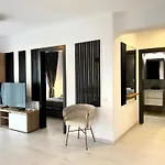 Apartment Comfort - Pet Friendly *