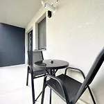 Apartment Comfort - Pet Friendly *